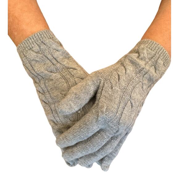 Talbots Gray Soft Cable Knit Lambswool Blend Gloves Lightweight but warm Classy - Picture 4 of 6